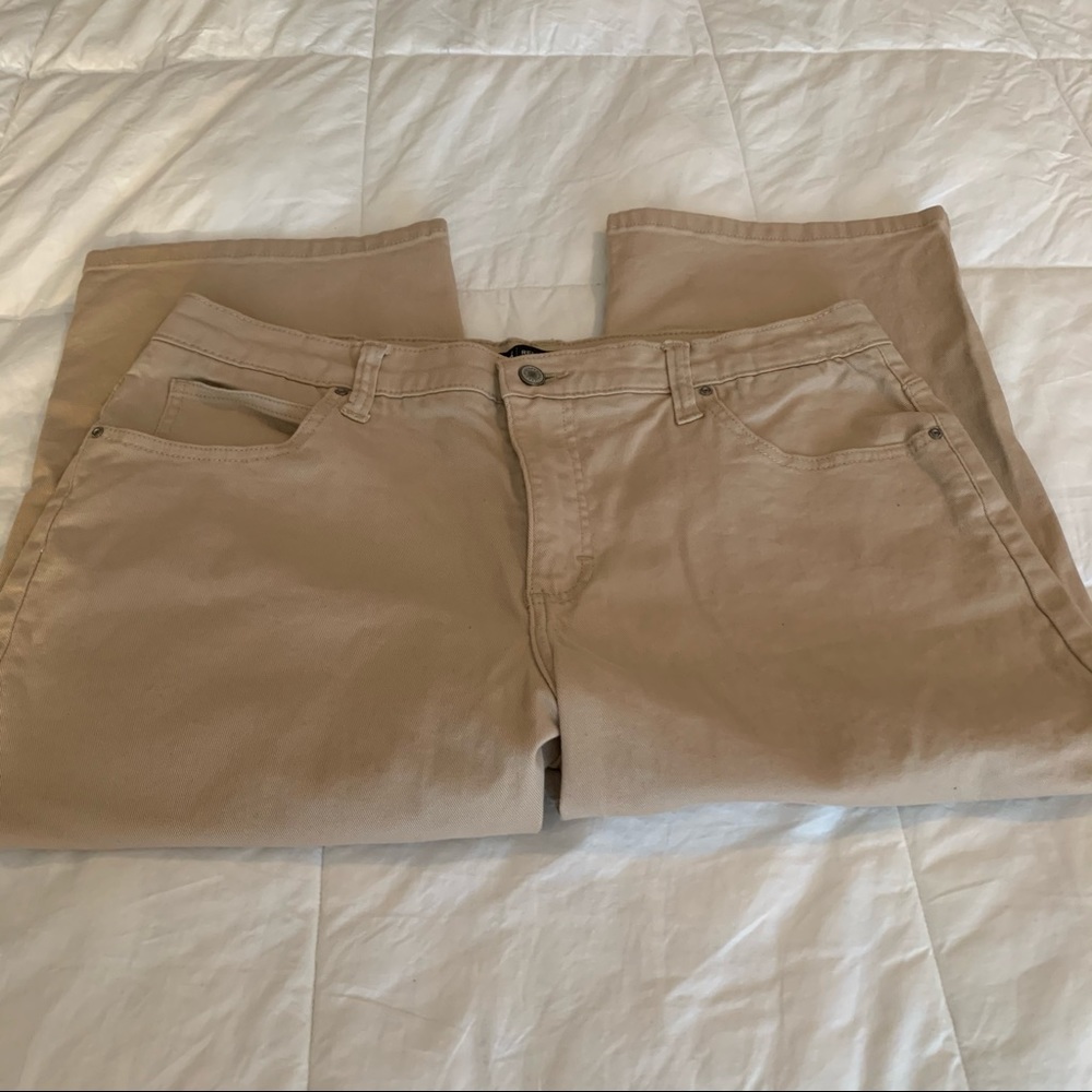 Lee Ladies Relaxed Fit Khaki Jeans